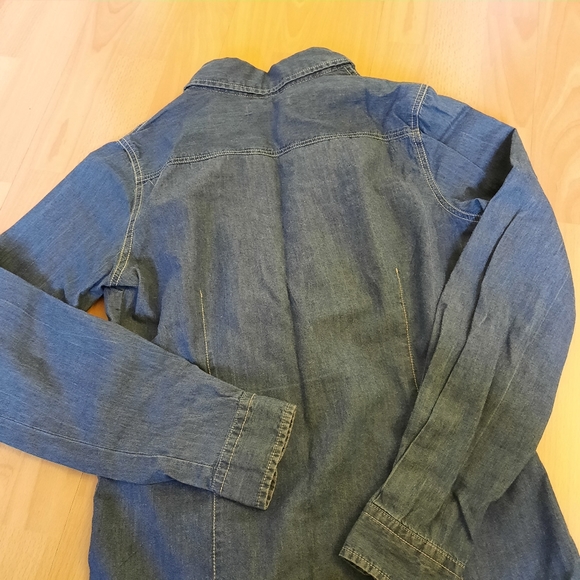 Denim shirt🧥 - Picture 6 of 6